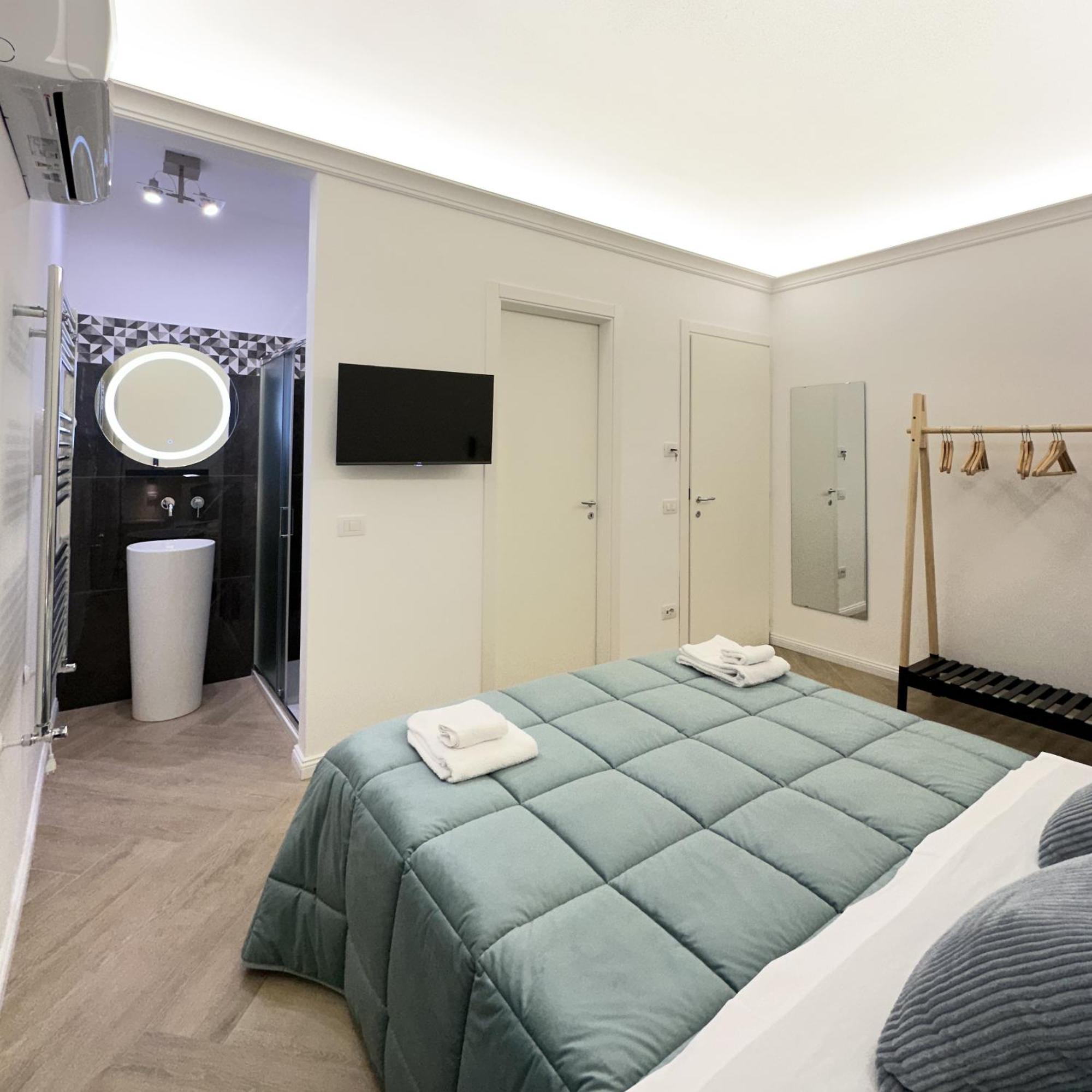 Vicki Vomero Rooms - Napoli Dış mekan fotoğraf